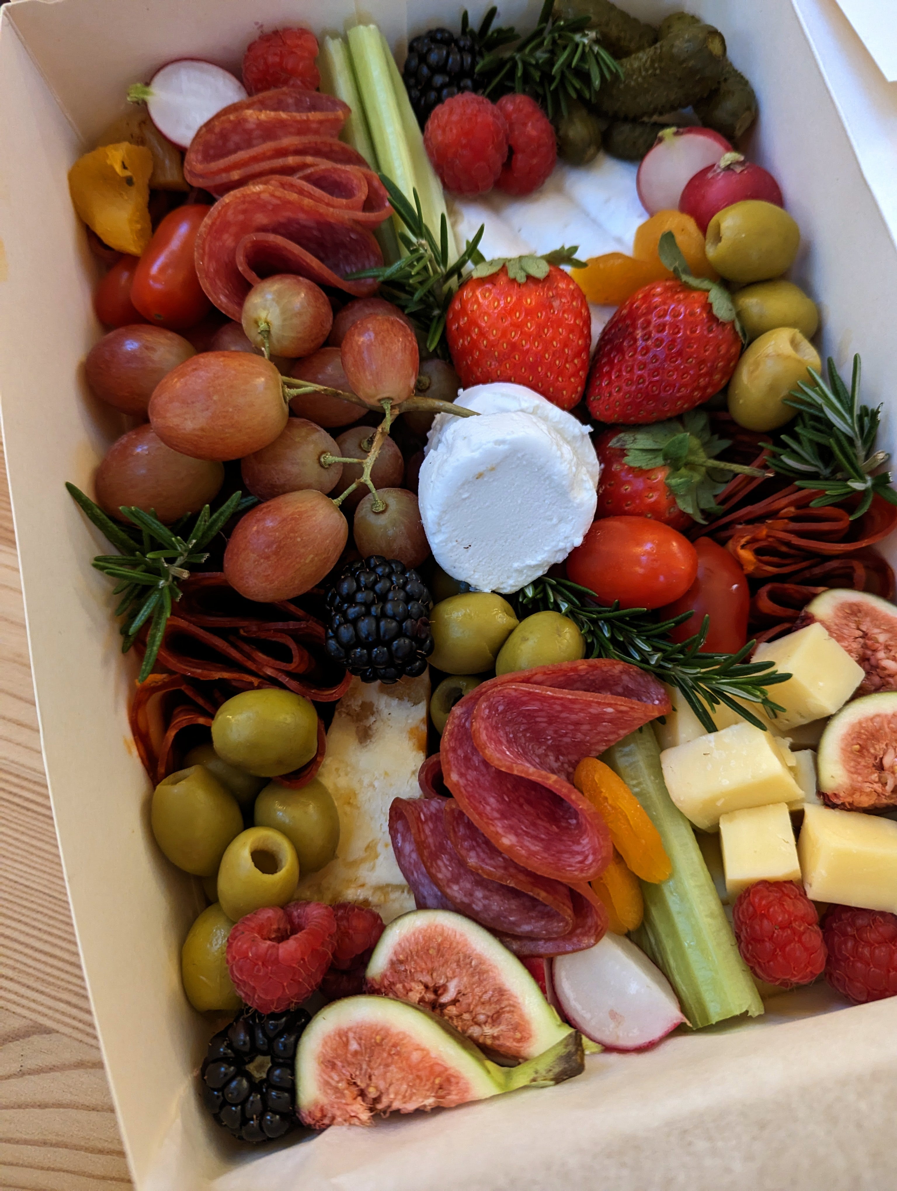 Small Sharing Box