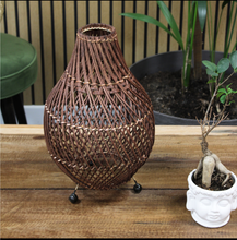 Load image into Gallery viewer, Rattan table lamp - Brown
