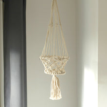 Load image into Gallery viewer, Macramé pot holder
