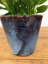 Load image into Gallery viewer, Glazed Alicante Pot - blue
