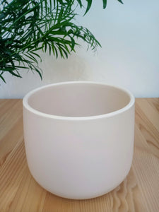 Ceramic rounded Plant Pot - Soft peach